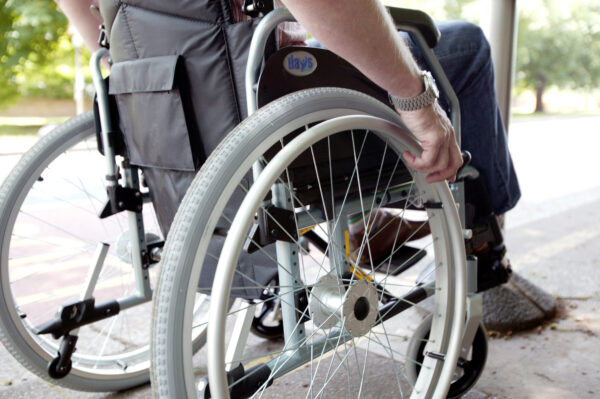 장기요양지원금, 장기요양보험, 장기요양등급, 노인장기요양보험, 장기요양보험료, 장기요양보험지원금, 지원금, 노인지원금, 복지용구, 장기요양보험복지용구, 복지용구매, 복지용구지원금, 160만원, 160만원지원금, 복지용구160만원, 휠체어대여, 휠체어구매, 지팡이